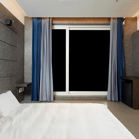 Elren Hotel Jeju Σεογκουίπο Εξωτερικό φωτογραφία